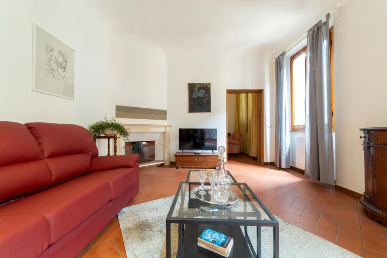 110 Sqm Apartment 6 Sleeps In Santa Croce Firenze Esterno foto