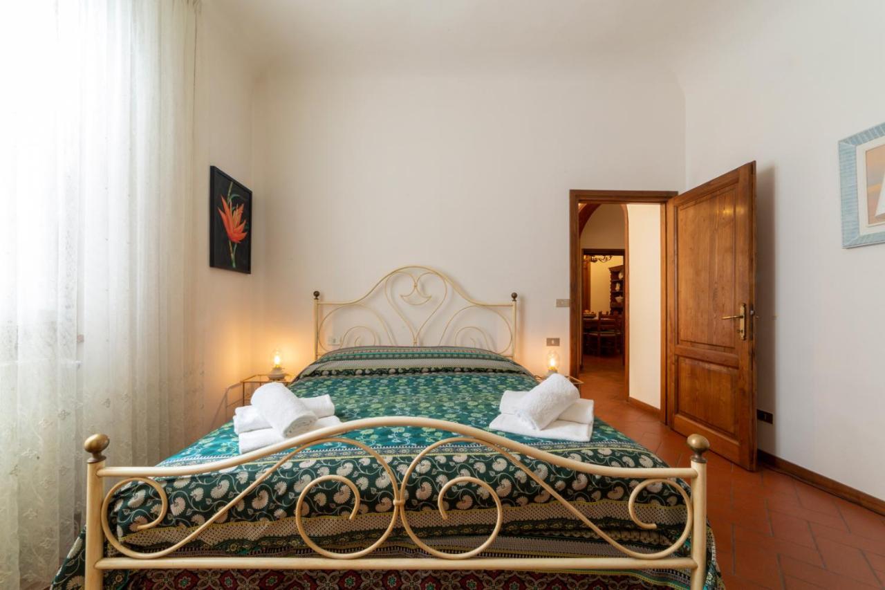 110 Sqm Apartment 6 Sleeps In Santa Croce Firenze Esterno foto