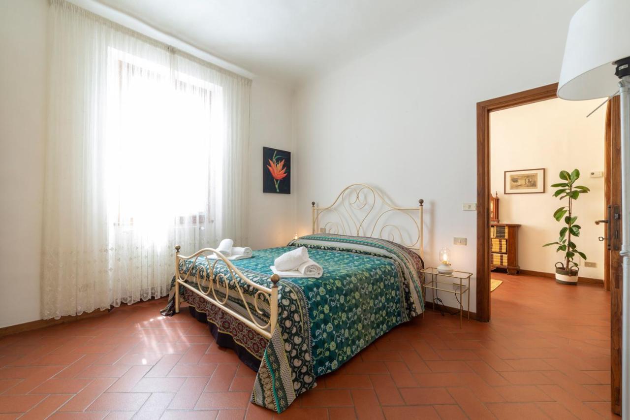 110 Sqm Apartment 6 Sleeps In Santa Croce Firenze Esterno foto