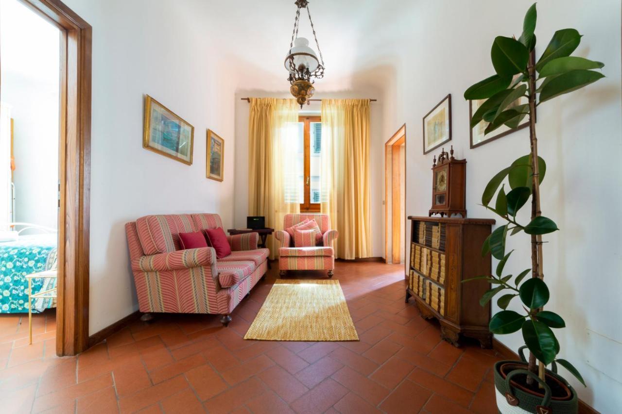 110 Sqm Apartment 6 Sleeps In Santa Croce Firenze Esterno foto