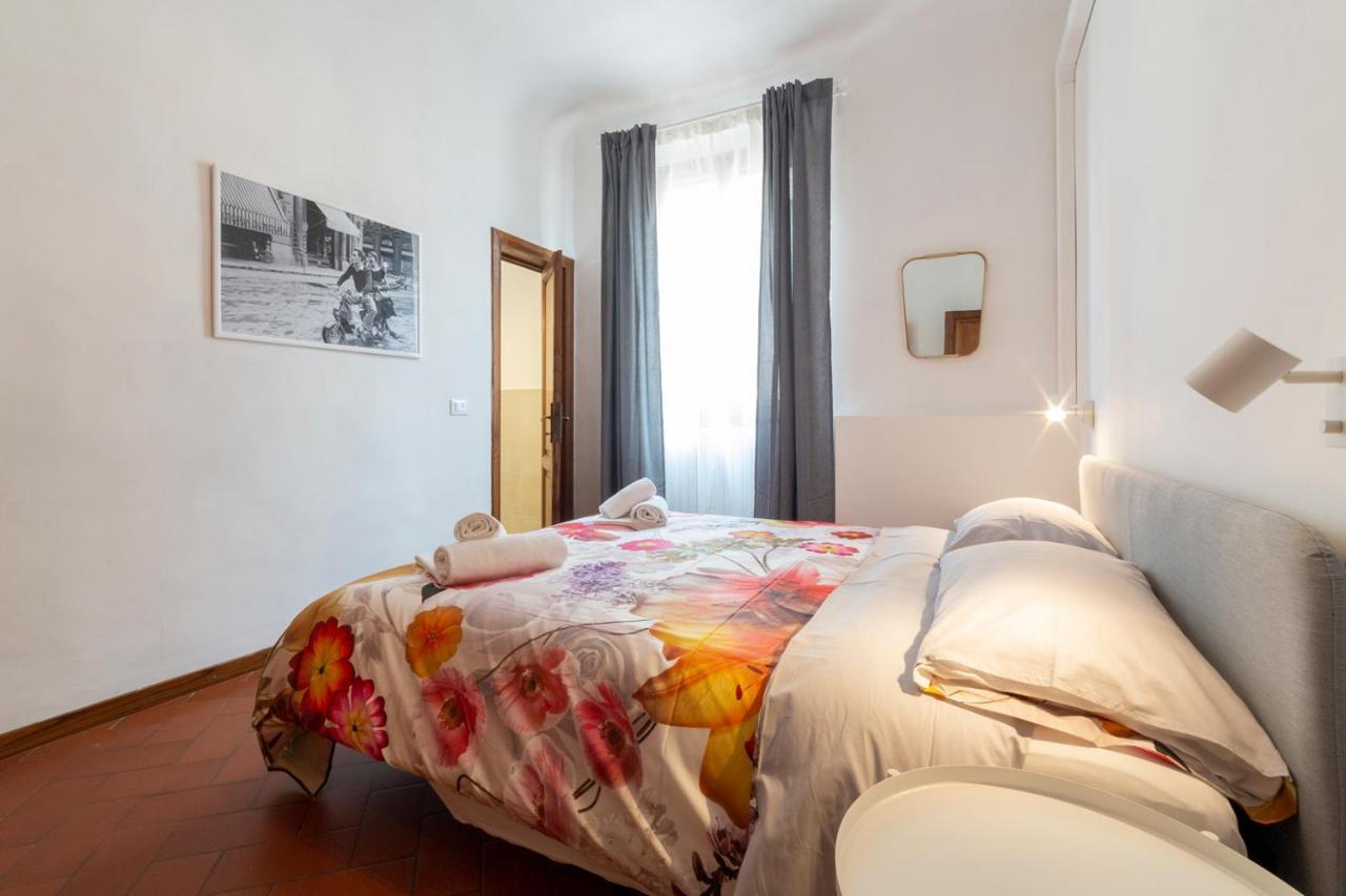110 Sqm Apartment 6 Sleeps In Santa Croce Firenze Esterno foto