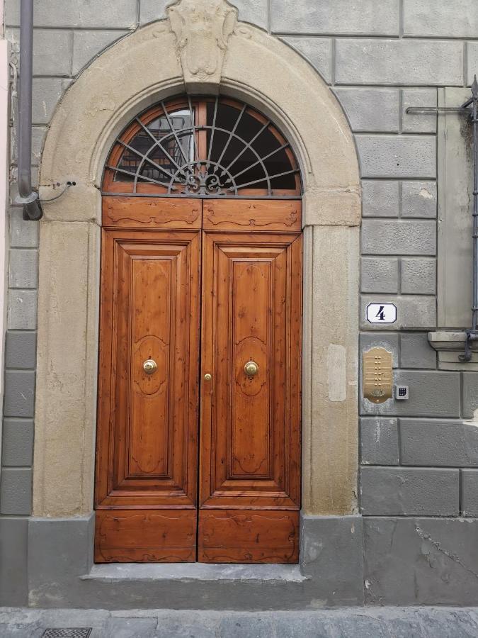 110 Sqm Apartment 6 Sleeps In Santa Croce Firenze Esterno foto