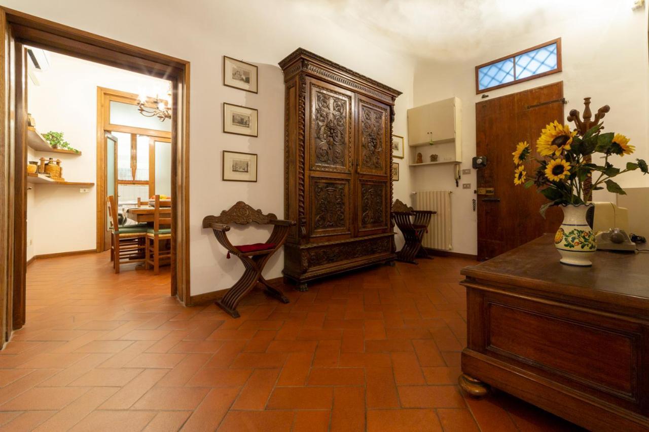 110 Sqm Apartment 6 Sleeps In Santa Croce Firenze Esterno foto